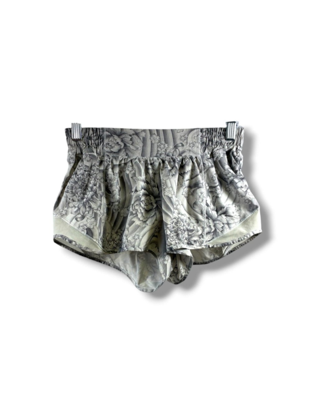 Lululemon Hotty Hot Short II 2.5” in Mini Twine White Multi White Size 4